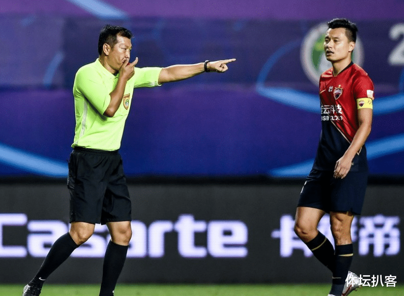 中超|1-2！中超1亿土豪轰然倒下，创下耻辱不胜纪录，争冠资格悬了