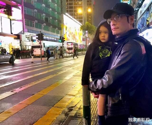 罗嘉良|曾被指不关心长子，视帝罗嘉良被冤枉了？身形暴瘦是为了两个家？