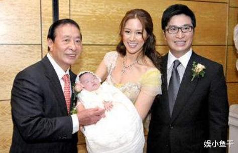 徐子淇：要生第五胎？千亿富豪李家诚老婆徐子淇罕露面，全身浮肿孕味十足