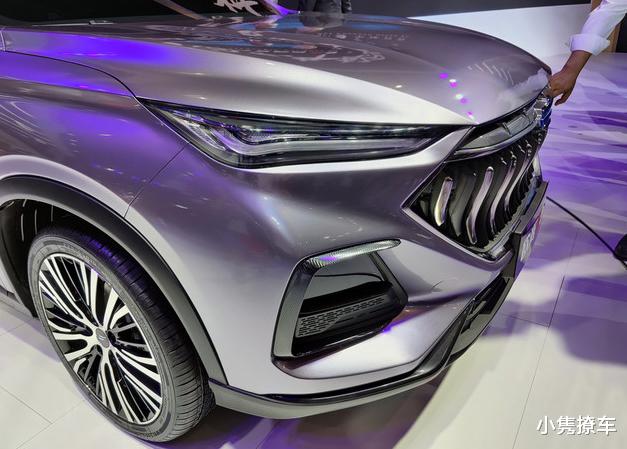 长安汽车：长安欧尚又一新车亮相，比哈弗F7帅气，轴距2710mm，配1.5T发动机