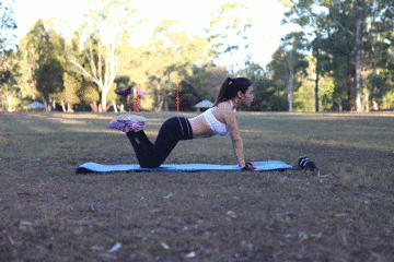 [健身]力量训练能够塑形，女孩坚持锻炼后，身材会发生什么改变？