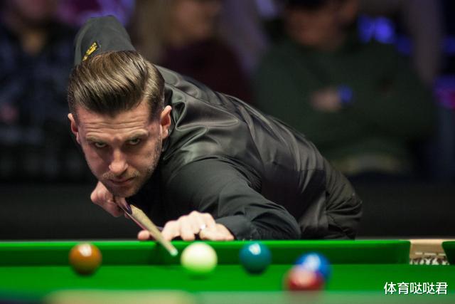 马克·塞尔比|斯诺克世界第四爆冷出局！塞尔比连输中国小将，三人争夺决赛席位