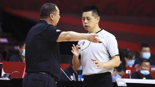 青岛市|季后赛12进8上演齐鲁德比?青岛男篮排名升到第8,山东有把握吗?