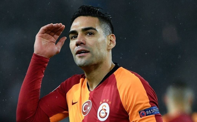 法尔考■拒绝中超后，哥伦比亚巨星或加盟新科亚冠冠军，年薪翻两倍达1亿