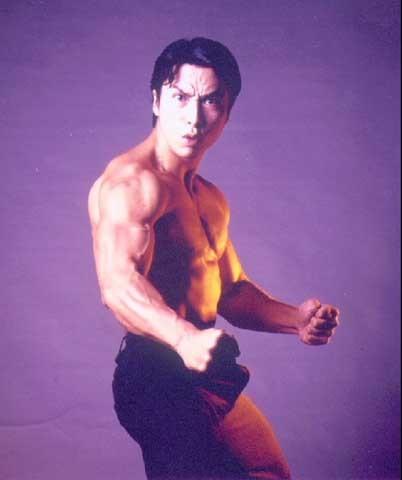 『甄子丹』有些尴尬！巨星票房哑火，甄子丹主演的电影，票房只有42万