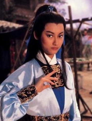 夏光莉■知名女星因拒绝\行规\，5分钟后，从2楼摔下致双脚贯穿