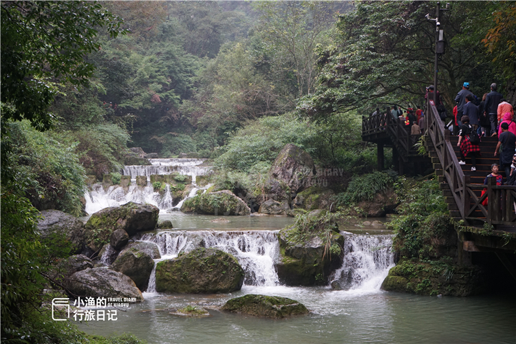 旅行|太壮观！湖北5A大瀑布，比黄果树还高35米，游人还能走到瀑布里