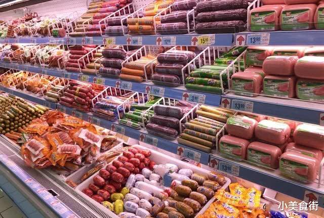 猪肉@超市买火腿肠时，记住包装上有“这行字”的，不管什么品牌都别买