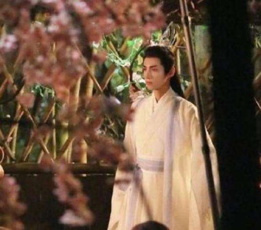 #罗云熙#《月上重火》开播,罗云熙陈钰琪角色同质化严重,剧情毫无新意