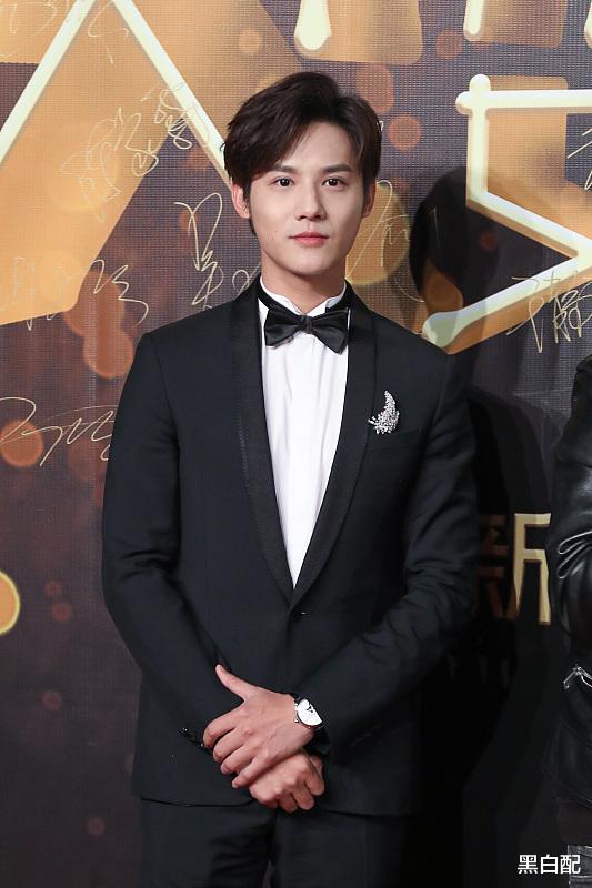 郑业成|靠演技撑起了一部戏的他,终于要走红了吗?