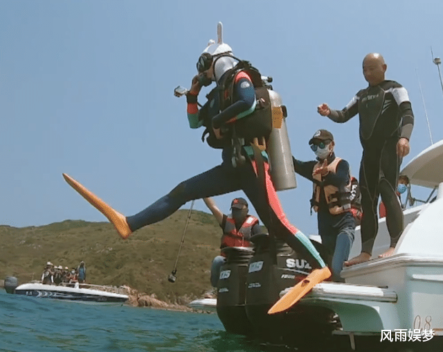 柳岩：有种“狂野”叫柳岩，当她抬起双手的瞬间，不敢相信自己的眼睛