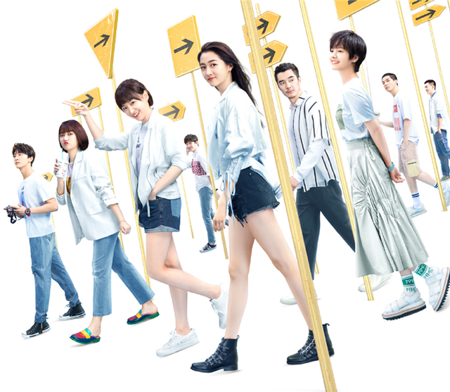 关晓彤|《二十不惑》演员年龄，关晓彤23岁没啥，看起来最小的她却最大！