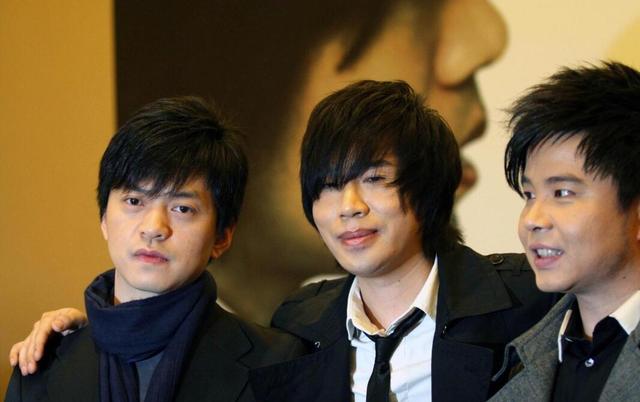 肖战@中国乐队没了主唱,灵魂就没了?管你是beyond还是零点、黑豹的