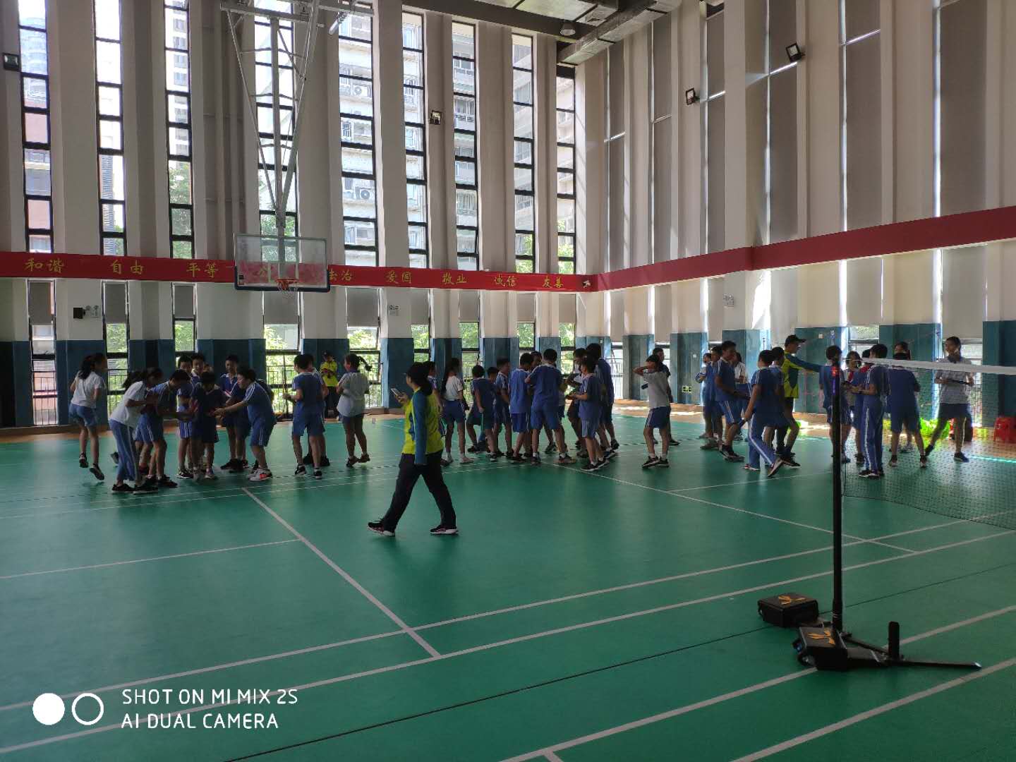 「深圳市」心痛！深圳学生又出事了，期末考试全部取消