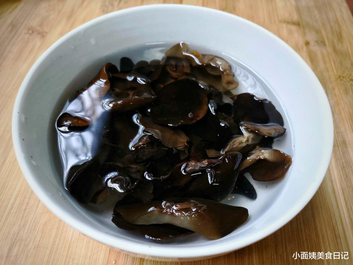 面筋|晚饭我用它代替，一个月下来，体重降了，腰身细了，好吃还顶饱！