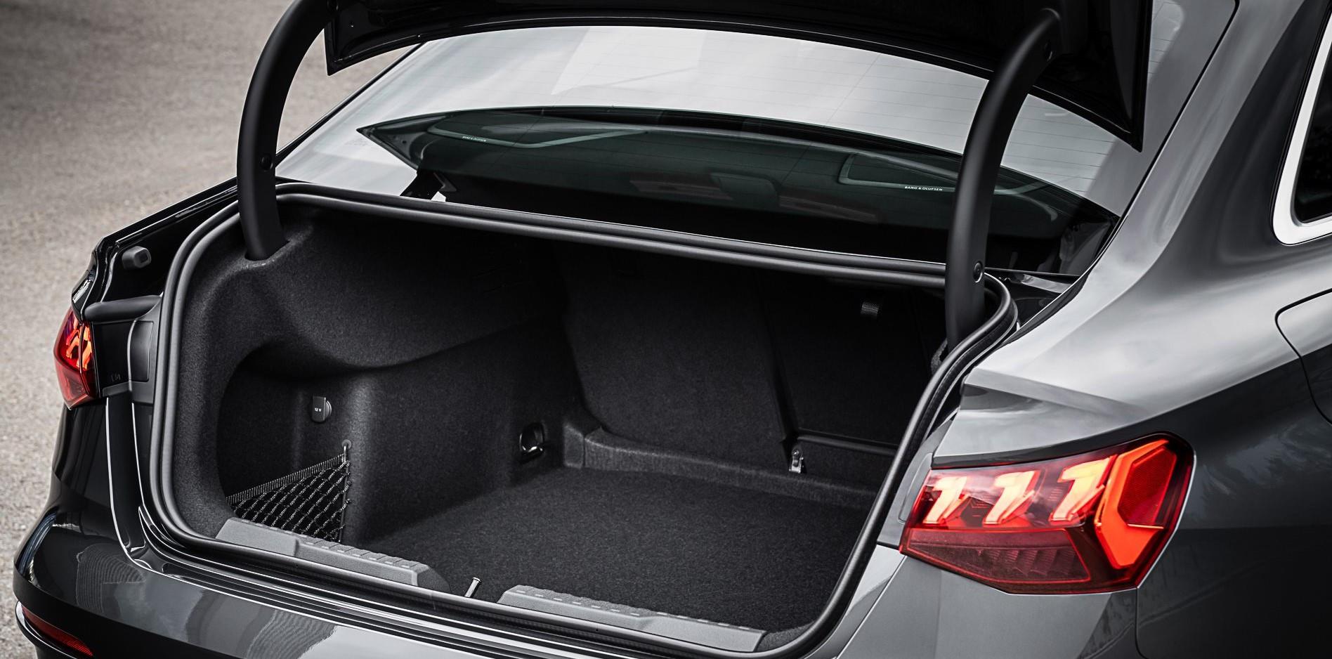 奥迪A3|再等等，全新奥迪A3登场，1.5T+48V轻混动+自适应悬架，实力更强