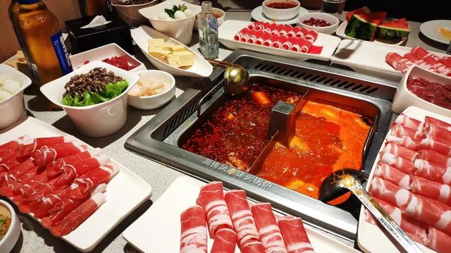 「营收」海底捞和麦当劳谁疯了