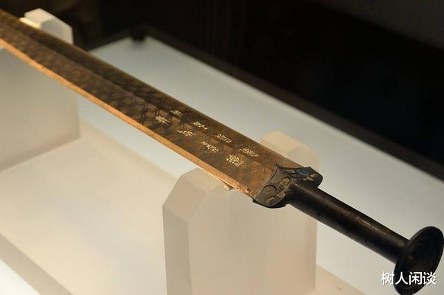 越王勾践|越王勾践剑究竟有多厉害？放在显微镜下检测，专家直呼：这不可能