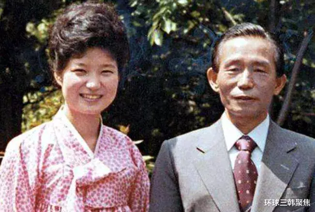 #文在寅#永别了，朴槿惠！文在寅“逢凶化吉”，刷新韩国记录！