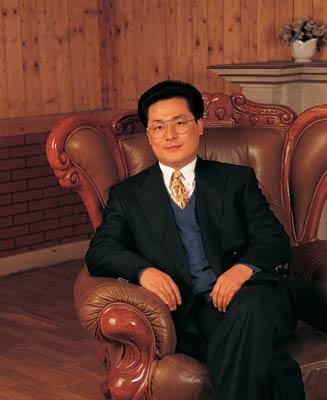 改革开放以来,我国金融经济发展的日益强盛,造就了无数财富神话.