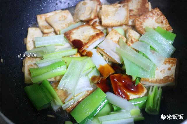 食材■这两种食材是绝配，一香一鲜，简单一炒，比肉还好吃