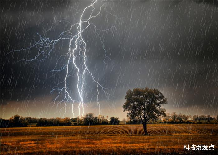 超能力▲被雷击中后会有超能力？像闪电侠一样，看看这几个“成功”的案例！