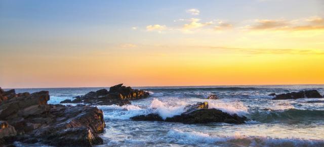 白羊座|10月底,旧情乍现,良缘降临,3星座痴心一片,重新缔结美好姻缘