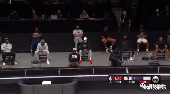 湖人队|这比赛太窒息了!1球4分,湖人老大逐渐登化
