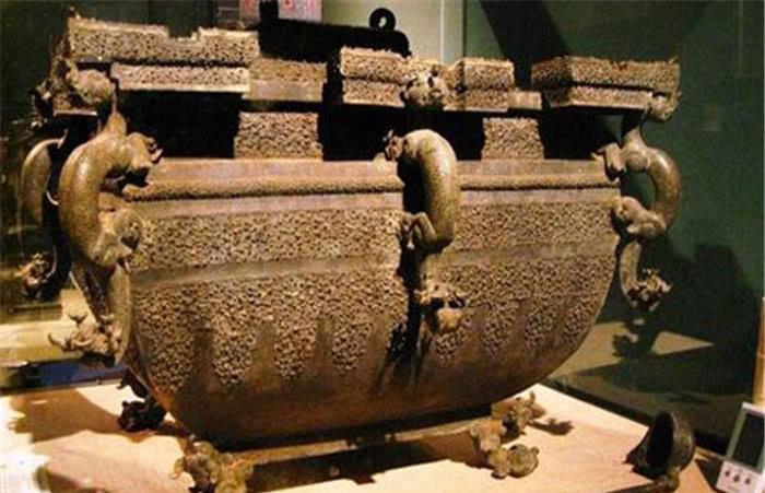 「外星人」古代黑科技,2个脚趾的袜子给外星人穿的?还有370年前的避孕套!