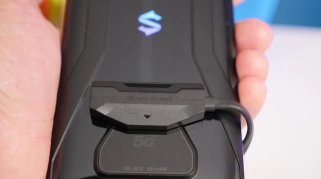 黑鲨3|游戏手机佼佼者!黑鲨3评测:270Hz触控采样率|很猛,您喜欢吗