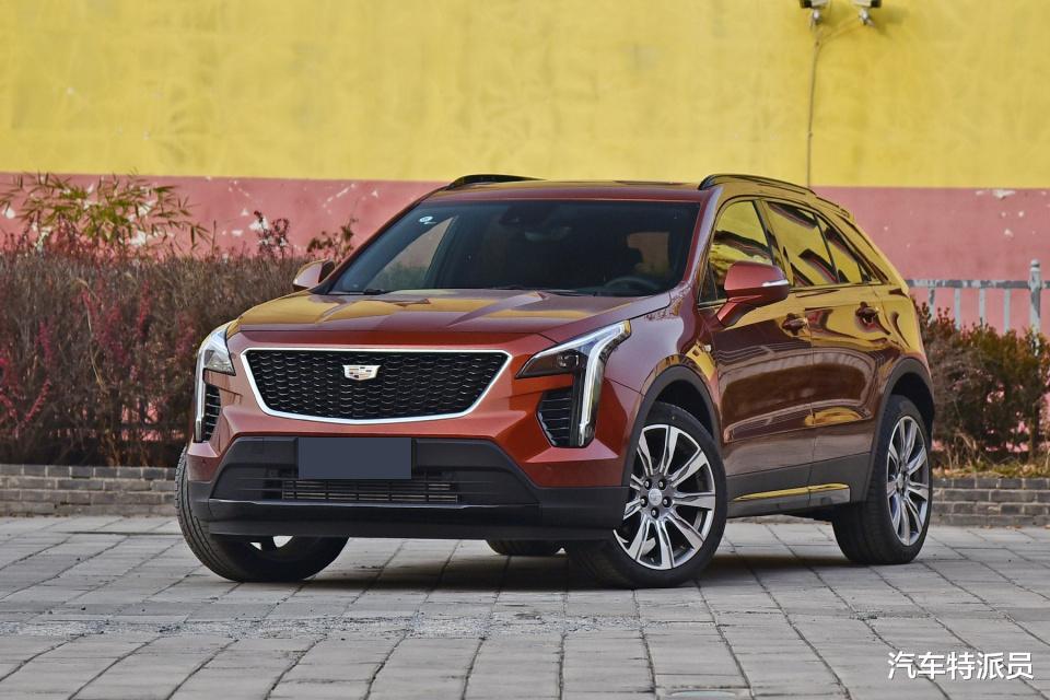 本田CRV|优惠5万，凯迪拉克XT4开始抢本田CRV的客户了，2.0T+9AT可还行？