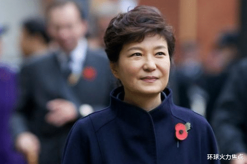 朴槿惠|关了1234天，救星一个接一个，朴槿惠现状如何？