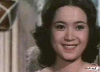 豪门|她是“绝世白莲”，勾好友老公成瘾，怀孕也不停手，气得原配入空门
