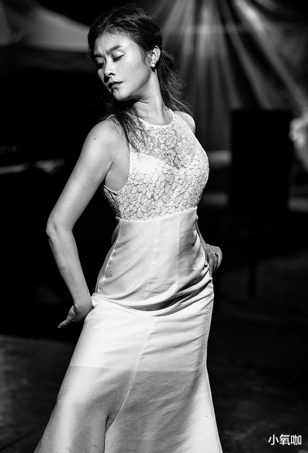 沈腾|原来她就是沈腾的老婆！盛世美颜撞脸关之琳，难怪男方一直藏着她