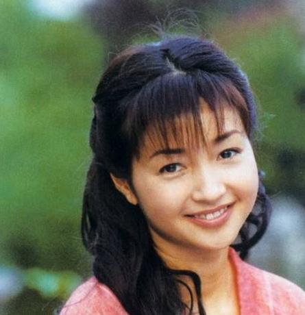 李绮红|她被称为“最甜”港姐，两拒黎明、险嫁钟汉良，43岁转行当护士