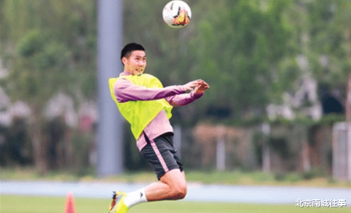 [北京国安]后悔吗？前国安铁卫随新队首战就打进两球，卖掉他或并非正确选择