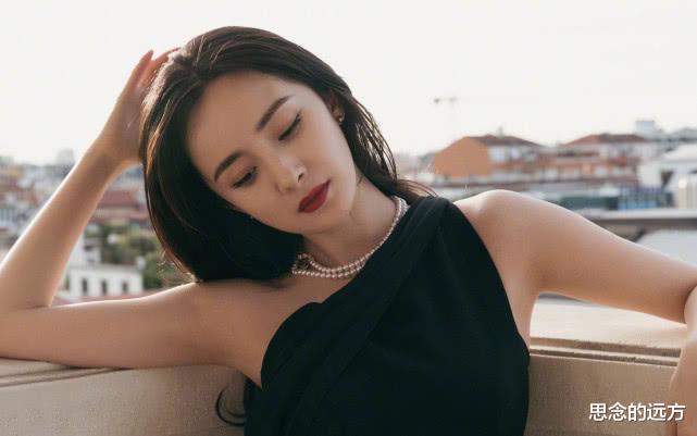 赵丽颖：离开了公司包装的明星就是普通人？看到这些照片，你还爱他们吗？