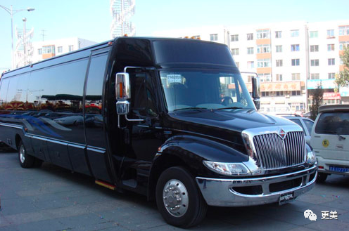 赵本山|赵本山大结局：敛财、广收徒、买飞机，为何一夜被封杀？