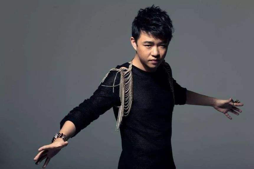 「香香」曾经风靡一时的网络歌曲,留下了太多的回忆,你听过吗