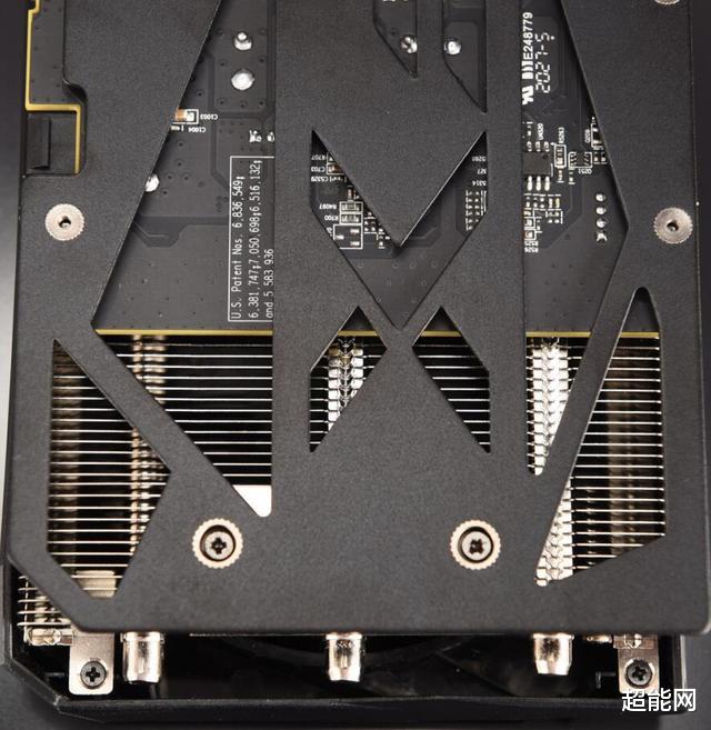 AMD|讯景(XFX)RX 590 GME傲狼版显卡图赏:新散热实力更强劲