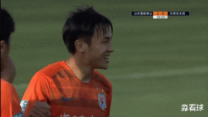 「中超」中超热身赛24岁国脚新星再现“绝技”:名嘴盛赞他的左脚太准了