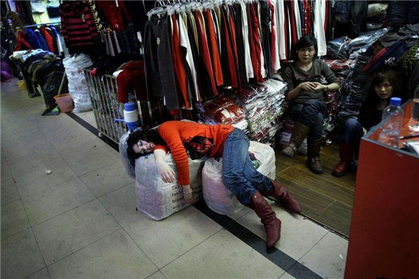 |大批以色列姑娘涌入中国，并非只为旅游，其实还有一个重要目的！