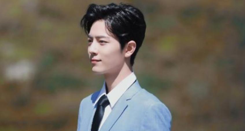 #肖战#肖战实体专辑瞬间告罄，三首MV作品都有他，粉丝：不能早睡了