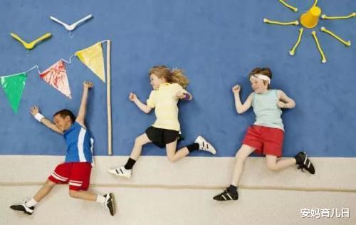 『作文』小学生作文《天命不可违》火了，内容看呆老师，网友：神仙脑洞