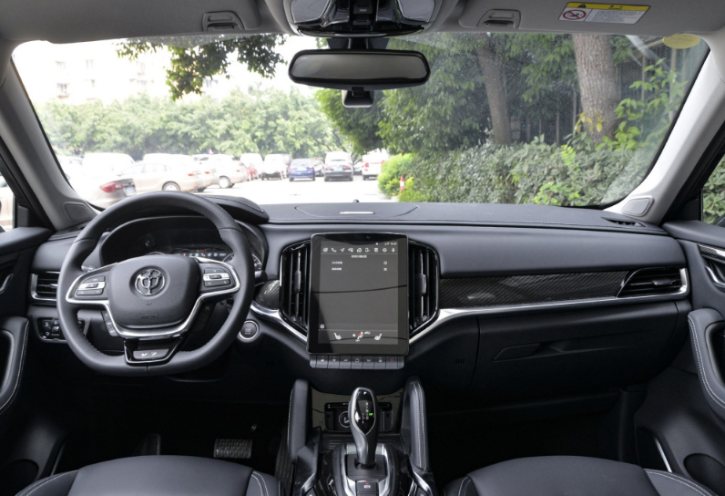 掌上社评 这款中型SUV配宝马发动机，起步204马力，售10.87万起，终身质保