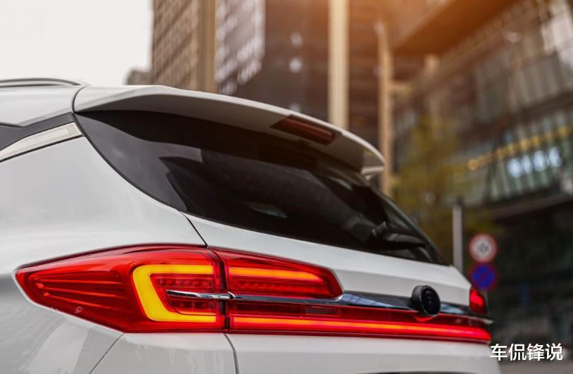 「比亚迪宋」比亚迪又出“王炸”，顶配才8.99w，就配博世九代系统+贯穿式尾灯