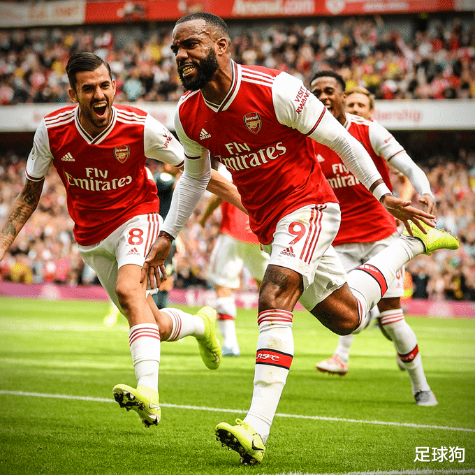 金龙鱼|2-1，第85分钟绝杀！阿森纳惊险2连胜，6分领跑英超积分榜