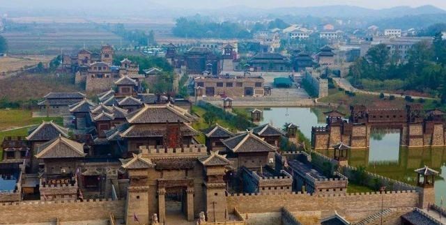 湖北■弱弱地问一句，你们湖北人都是属猫吗？