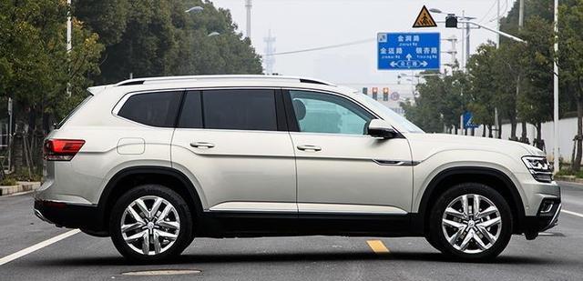 『大众途昂』30万提了辆汉兰达，2个月后再开朋友途昂，车主：对比后差距明显