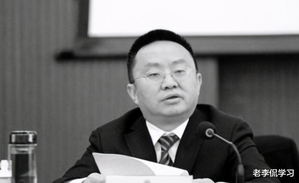 教师|成都大学毛洪涛另一个不为人知的秘密，让人更加同情，也肃然起敬